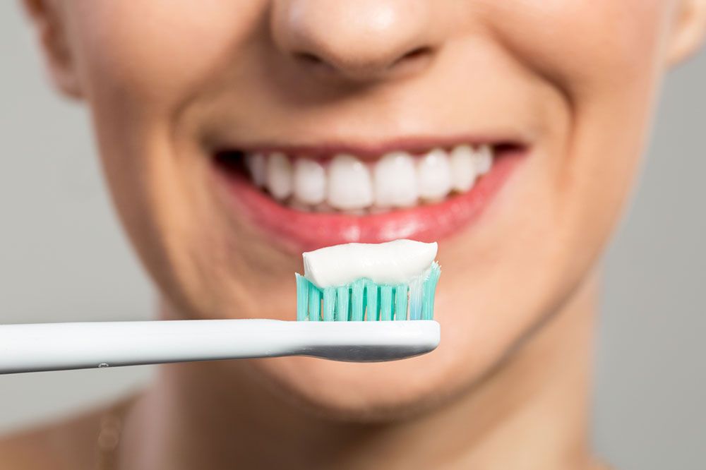 Effective Teeth Whitening Home Remedies